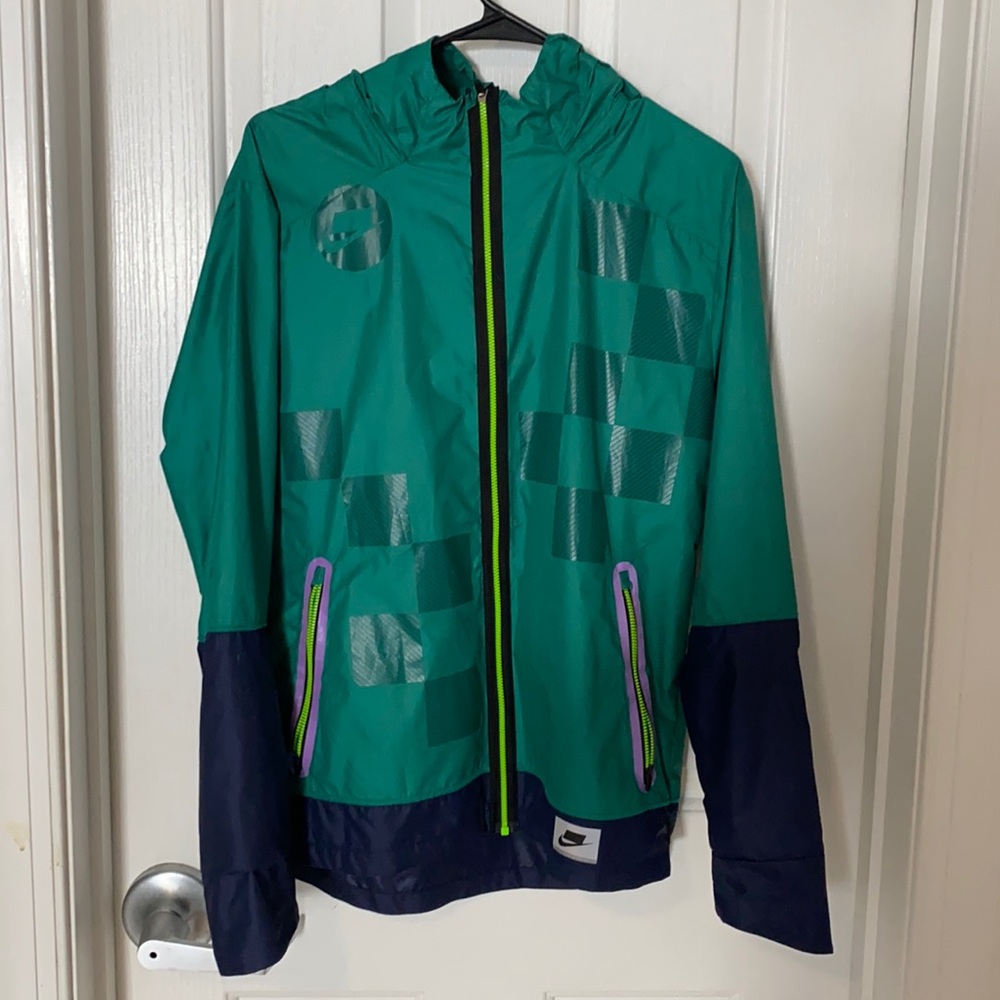 Nike windbreaker